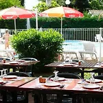 Vacanceole - Domaine Du Lägenhetshotell Rivières