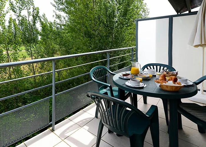 Apart-hotel Vacanceole - Domaine Du Rivières