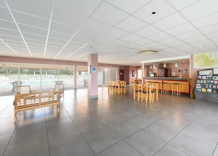 Vacanceole - Domaine Du Apart-hotel Rivières