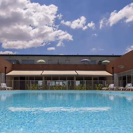 Vacanceole - Domaine Du Aparthotel Rivières