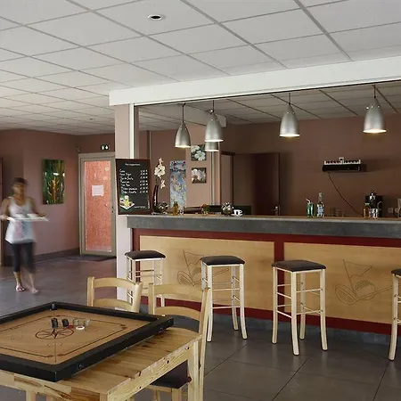 Vacanceole - Domaine Du Apart-hotel Rivières